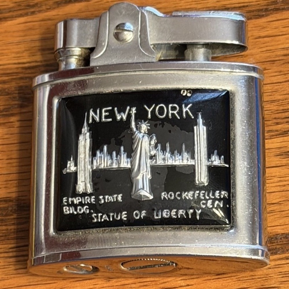 New York City Lighter Japan Collectible Statue Of Liberty Empire State Building
